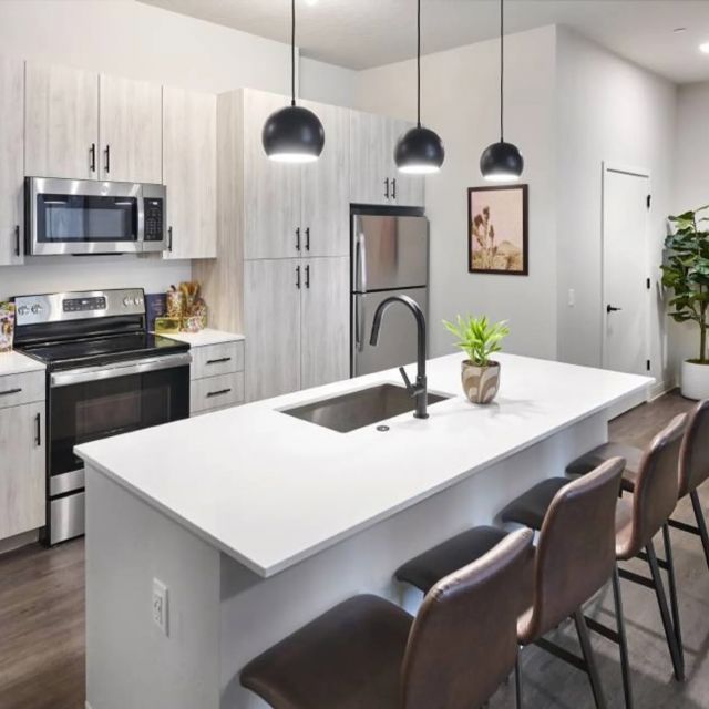 ✨ Swipe for a tour of our D2 floor plan! ✨

Thoughtfully designed with stylish finishes and a layout that feels like home, the D2 offers the perfect blend of comfort and functionality. 

🏡 Swipe through to explore every space and picture yourself living here.

Which feature is your favorite? Let us know in the comments! 👇

#VERVEBoise #boisestate  #studenthousing  #apartment