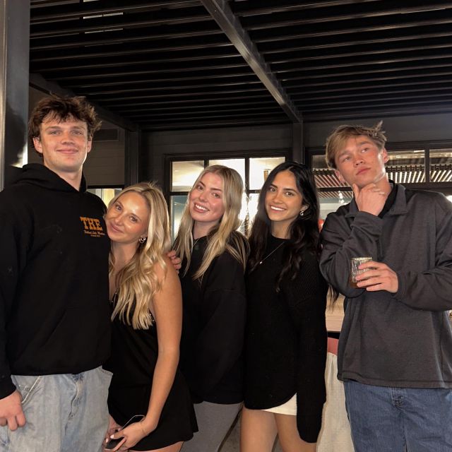 Still smiling from our VERVE Friendsgiving dinner ❤️🦃

We have the best time hosting and celebrating good vibes, good food, and even better friends. Already dreaming of next years event. 🤩🥹🥧

#VERVEBoise #boisestate #studenthousing #apartment  #friendsgivingdinner #friendsgiving #thankful