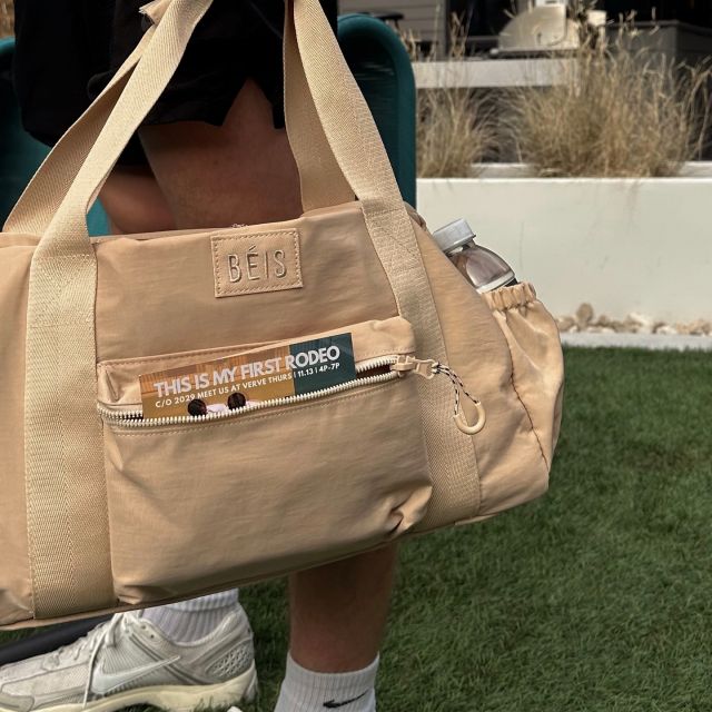 Get excited Broncos - this is not your average open house!!! 🎉🤩

Join us Thursday, Nov 13th from 4-7 PM for “This Is My First Rodeo” at VERVE BOISE!

BSU’s very own @andrewmeadow_ will be making an appearance plus, we’re giving away over $1,000 in prizes including Alo, BEIS, PARKE, DoorDash gift cards, and more!

Don’t miss your chance to tour, meet Andrew, and snag some major prizes. RSVP now - your ride to VERVE starts here!

#VERVEBoise #BroncosAtVERVE #BoiseState #OpenHouse #StudentLiving #BSU #boisestate #studenthousing #apartment