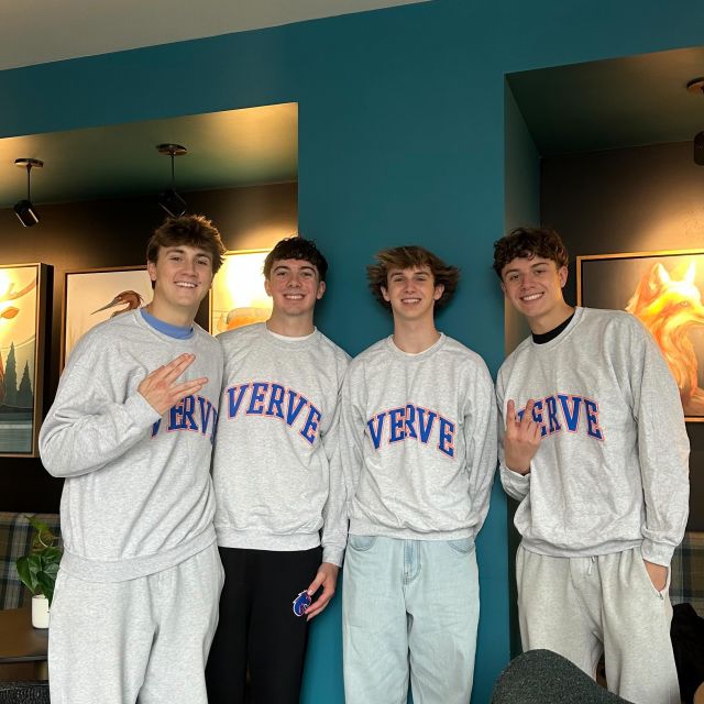 If you were waiting for a sign, this is it! 🤩🎉

Black Friday came a little early this year, from now until December 5th, sign and get waived application fees PLUS secure $300!!!! 👀🤯🤗

Don’t miss out on the best decision of your life…making VERVE your home 🏡❤️

#VERVEBoise #boisestate #studenthousing #apartment 
#special #signtoday #blackfriday #thanksgiving