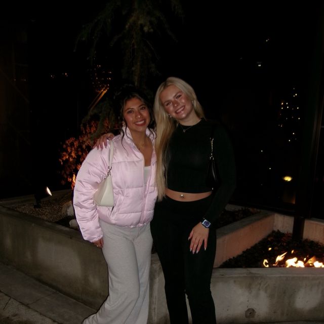 Cyber Monday may have ended but the savings definitely didn’t! 🤩💸

Complete your application today and snag not only $417 in waived fees but also a $300 gift card, the perfect way to secure housing and keep the holiday budget happy 😇🎁

Lock in your spot at VERVE and save big this season 
❤️🎄

#VERVEBoise #boisestate #studenthousing #apartment  #holiday #savings #applytoday